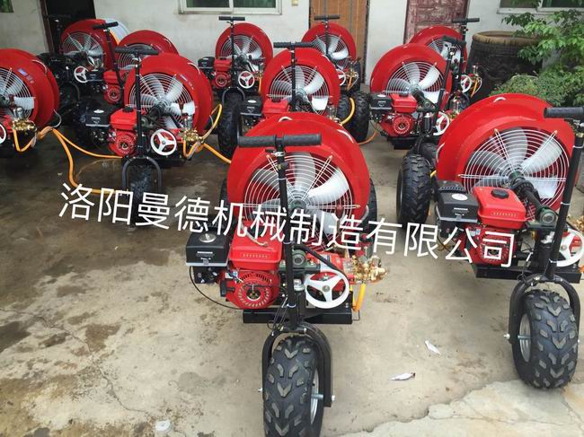 自(zi)走(zou)式風(fēng)(feng)送打(da)藥機